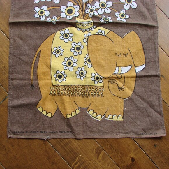 Vintage 70s Linen Kitchen Tea Towel Elephant Flowers Hand Printed - Picture 3 of 9